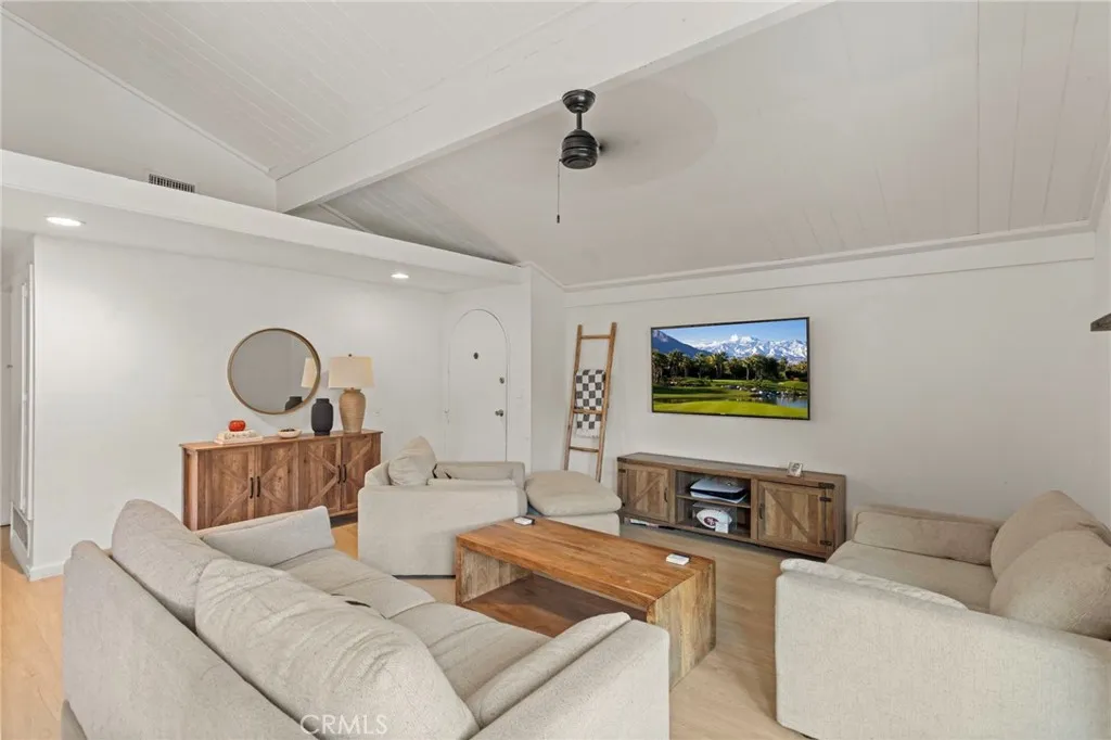 1428 Fredericks Lane, Upland, California 91786 home-pic-3